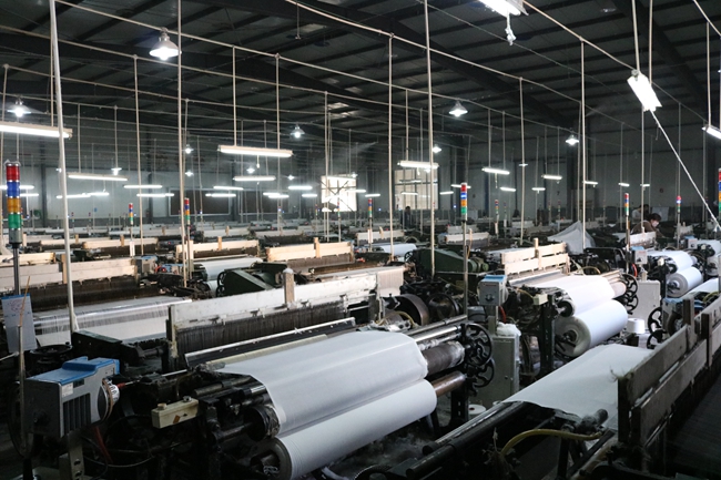魯潤紡織機械工作場景